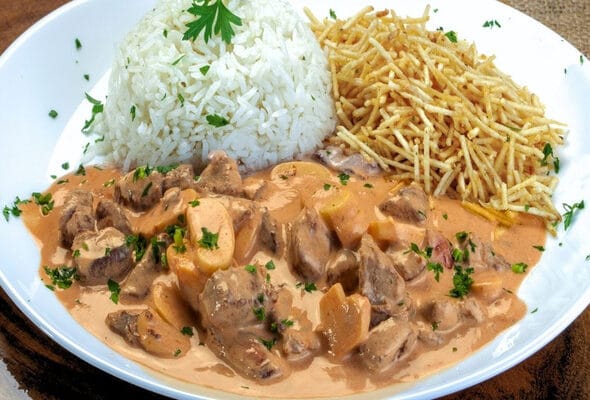 Strogonoff de Carne Tradicional